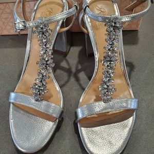 Jewel Badgley Mischka size 8 shoes